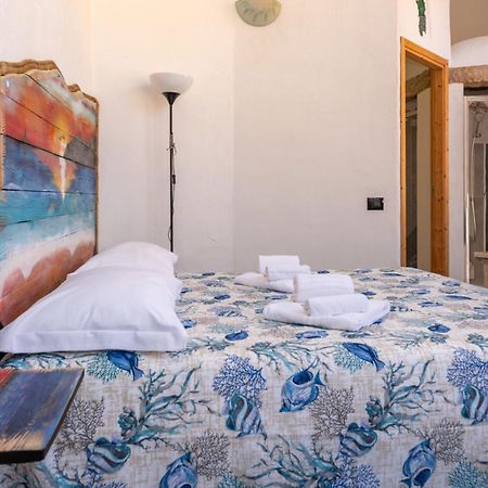 Hotel La Casa Di Dario La Maddalena  Esterno foto