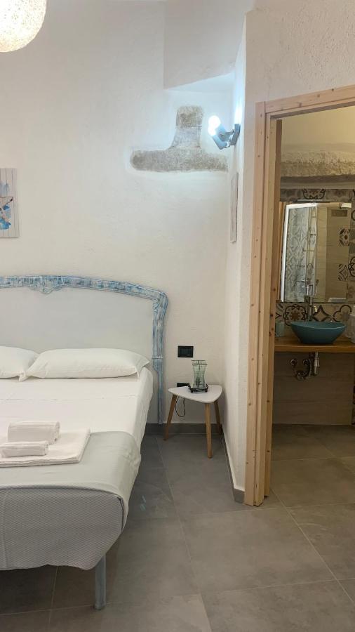 Hotel La Casa Di Dario La Maddalena  Esterno foto