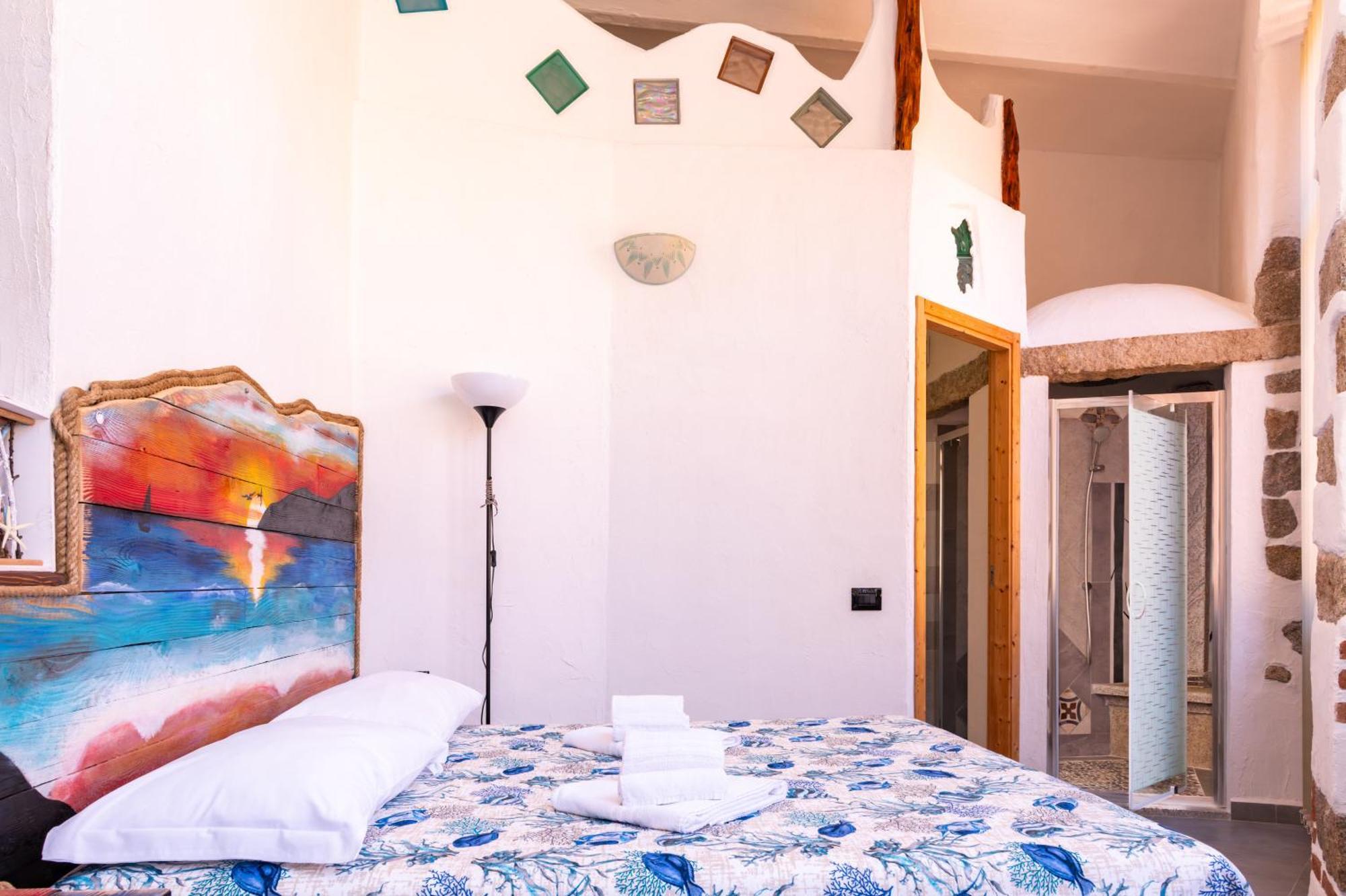 Hotel La Casa Di Dario La Maddalena  Esterno foto